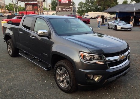 Chevrolet Colorado Pickup Truck 2015 Ready To Boom Over Ford